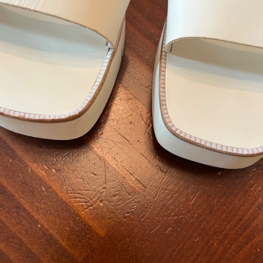 Dolce Vita Sandals like new - Picture 5 of 6